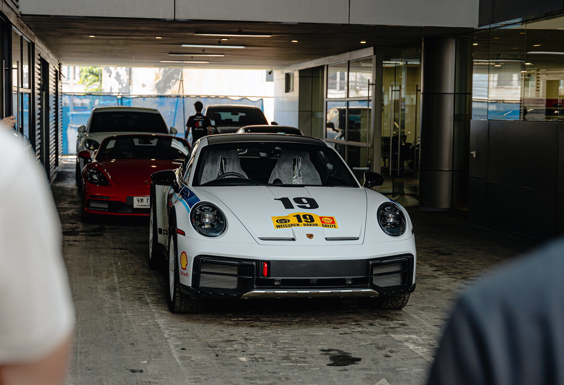 TH Porsche 911 Dakar